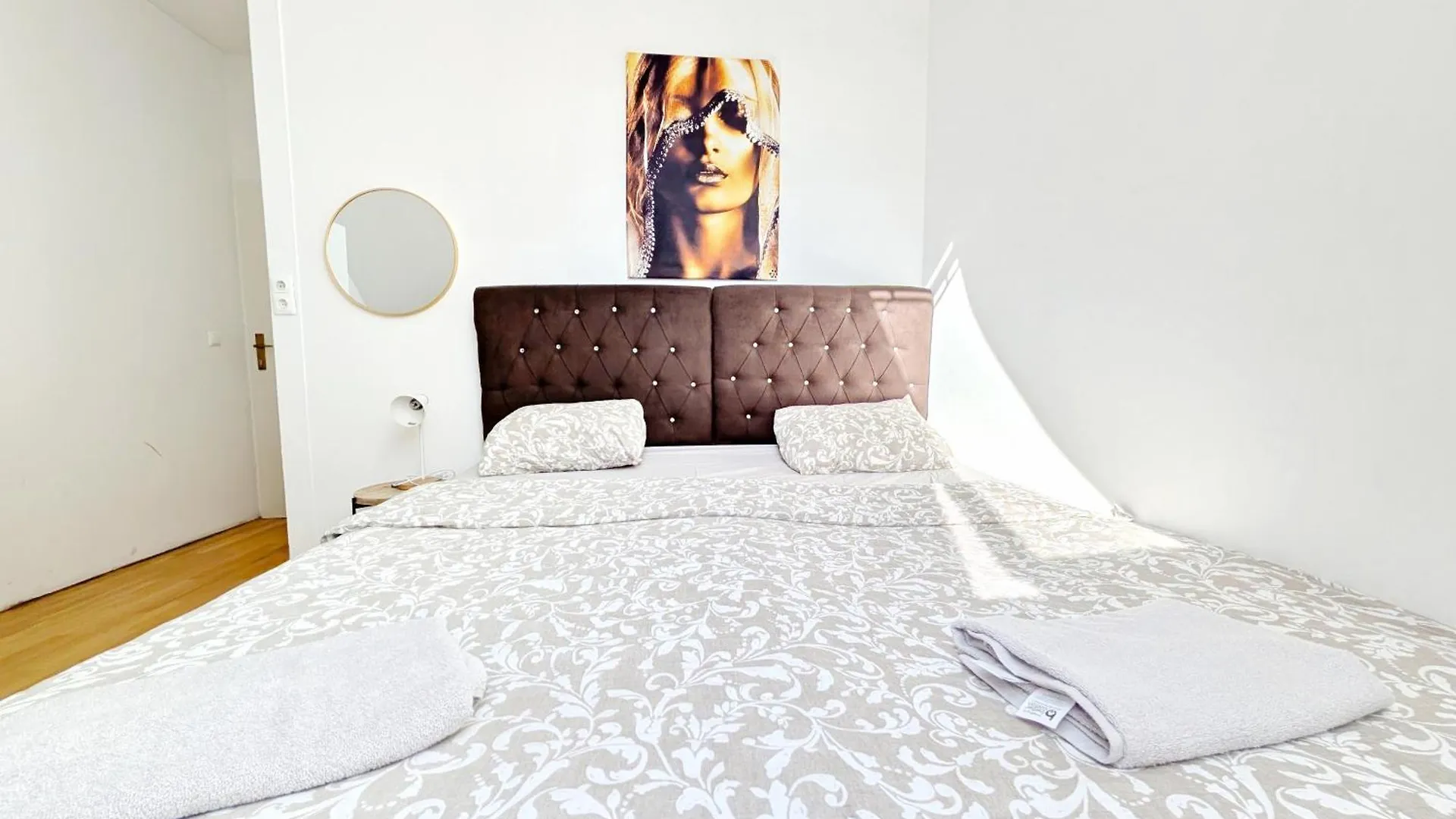 ホームステイ Charming Stay At Maerzstrasse Rooms Close To Vienna Attractions Mz49
